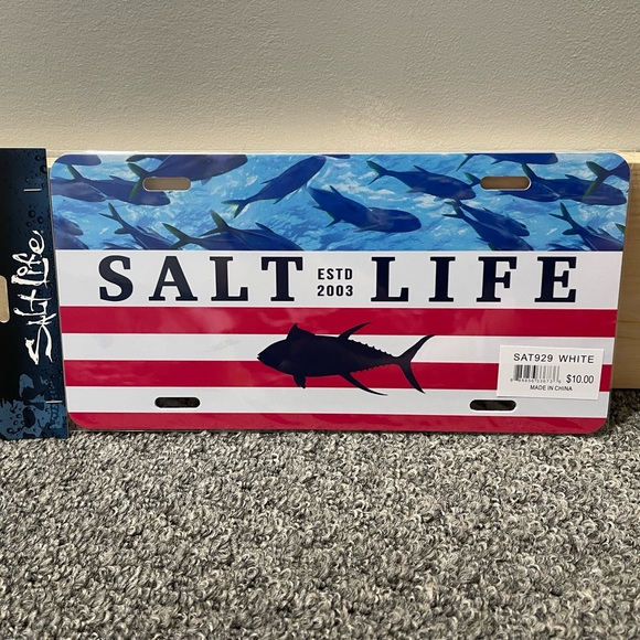 Salt Life Red, White, and Blue License Plate - Picture 1 of 1